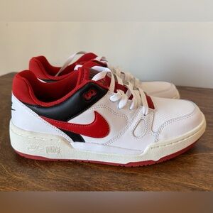 Nike full force low top red black men size 7